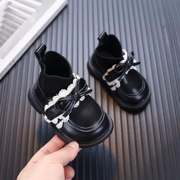 Girls boots