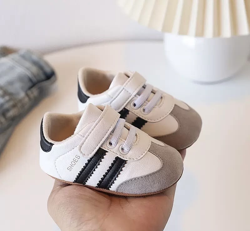Footwear soft grey - Image 2
