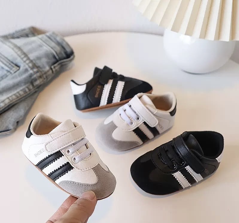 Footwear soft grey - Image 3