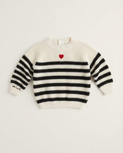Pullover heart